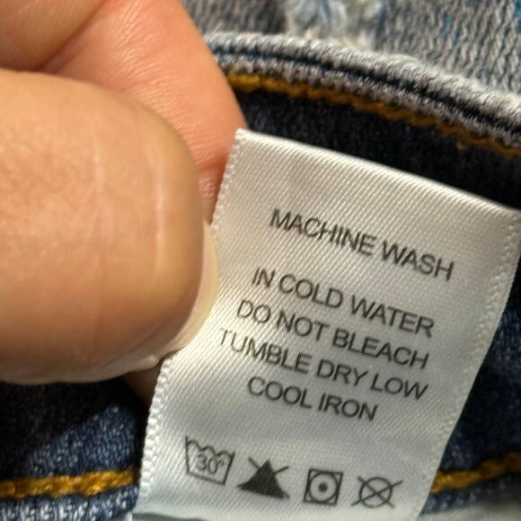 Judy Blue Denim Short Women's IXL Paint Splatters Light Wash - Picture 7 of 7